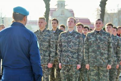 Городской военно-патриотический конкурс «В армии служить почётно!» пройдет дистанционно