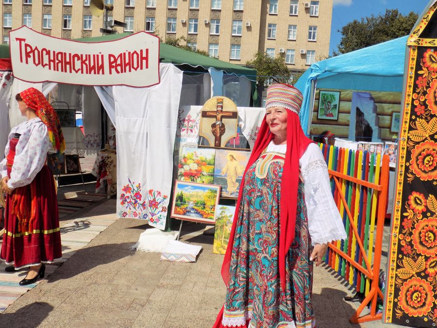Районы Орловской области поздравляют город с праздником