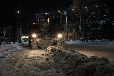 За ночь с улиц Орла вывезли 4,2 тыс. кубометров снега 