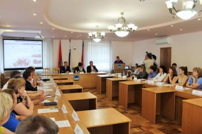 В администрации Орла обсудили роль СМИ в гармонизации межнациональных и межконфессиональных отношений