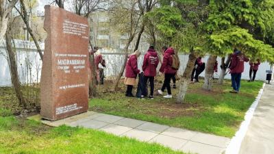 Орловская молодежь поучаствовала в эколого-патриотической акции «Обелиск» 