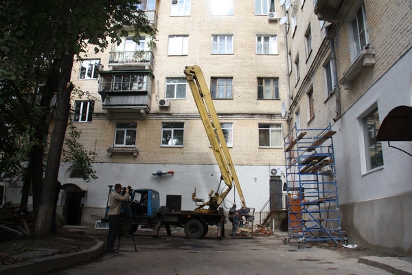 Представители администрации города проинспектировали ход капитального ремонта дома № 22 по ул. Октябрьская