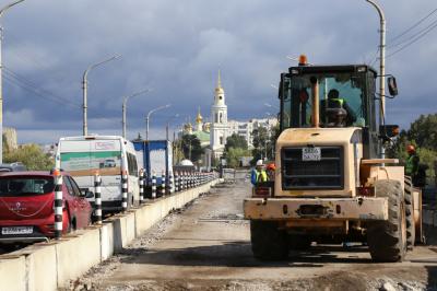 Администрация города Орла сегодня расторгает контракт по ремонту моста «Дружбы»