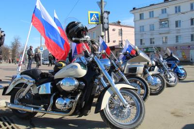 В Орле прошел мотопробег в честь воссоединения Крыма с Россией