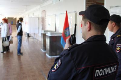 144 избирательных участка под присмотром сотрудников полиции и МЧС