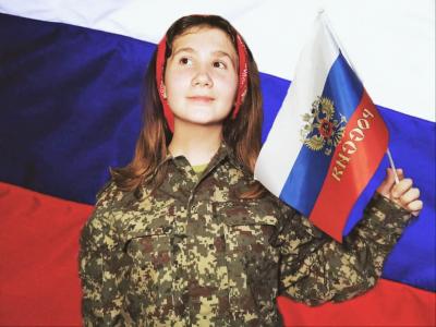 О Государственном флаге РФ — в историях тысяч людей