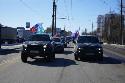 Порядка 50 машин приняли участие в Z-пробеге по улицам Орла