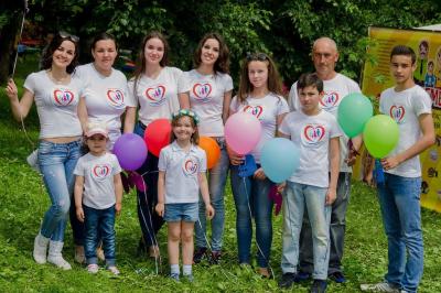 Многодетная семья из Орла удостоена президентского ордена «Родительская слава»