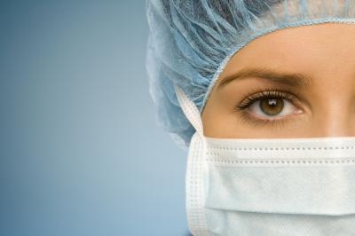 Медицинская маска поможет защититься от коронавируса 