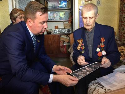 Александр Муромский поздравил ветеранов Великой Отечественной войны с приближающимся Днем Победы